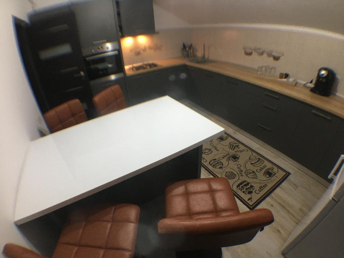 Fantastic Sunset Penthouse Apartment Brasov Luaran gambar